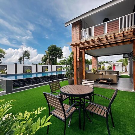 Destini Akef Villa 2 Pantai Cenang  Exteriör bild