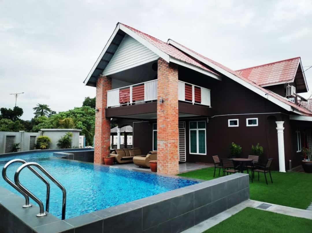 Destini Akef Villa 2 Pantai Cenang  Exteriör bild
